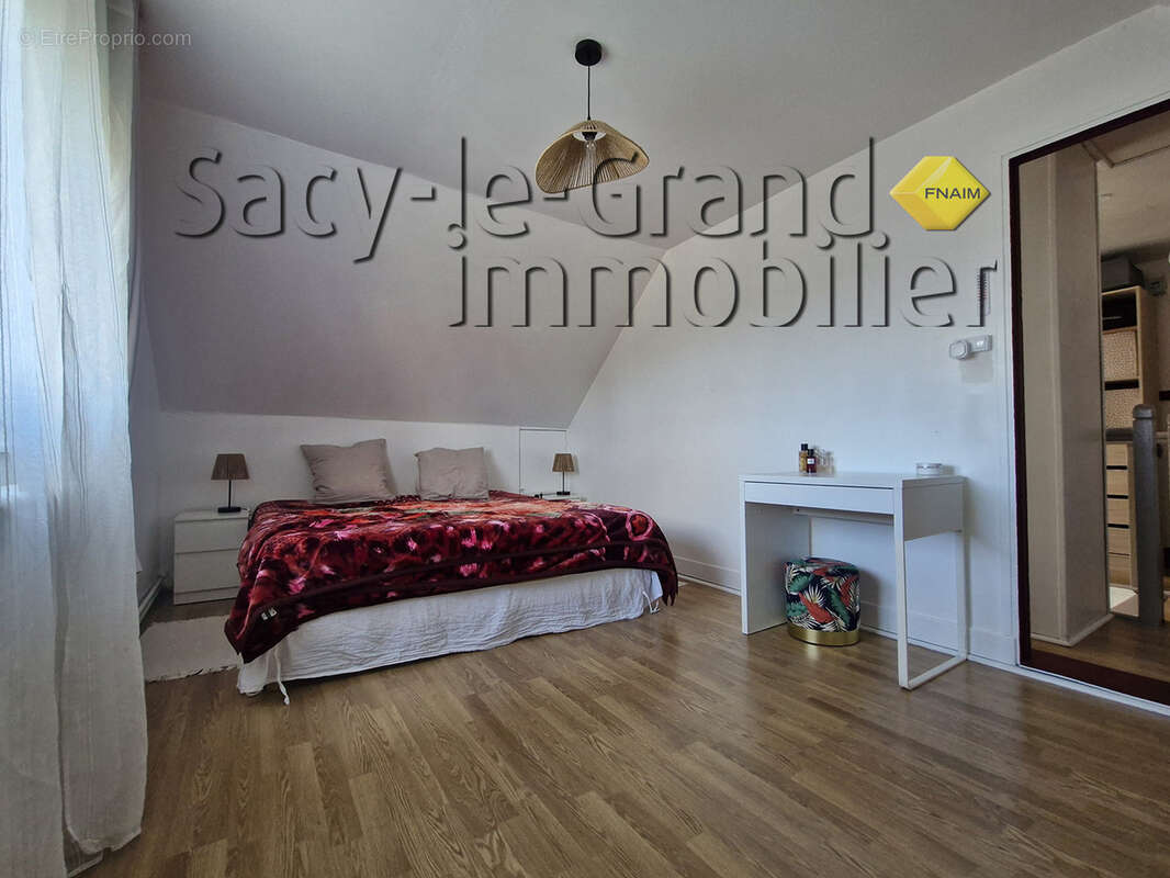 Belle maison familialle à SACY LE GRAND - photo 11