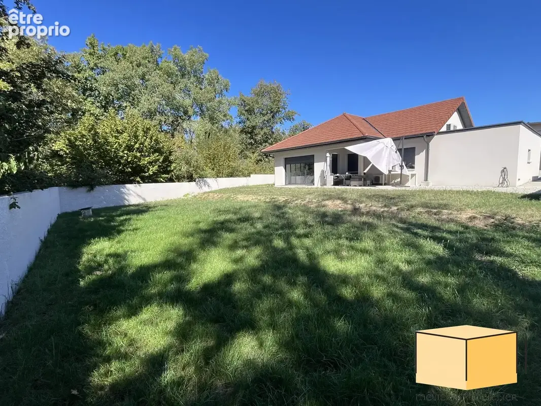 Photo Maison à Belley au prix de 387 500€