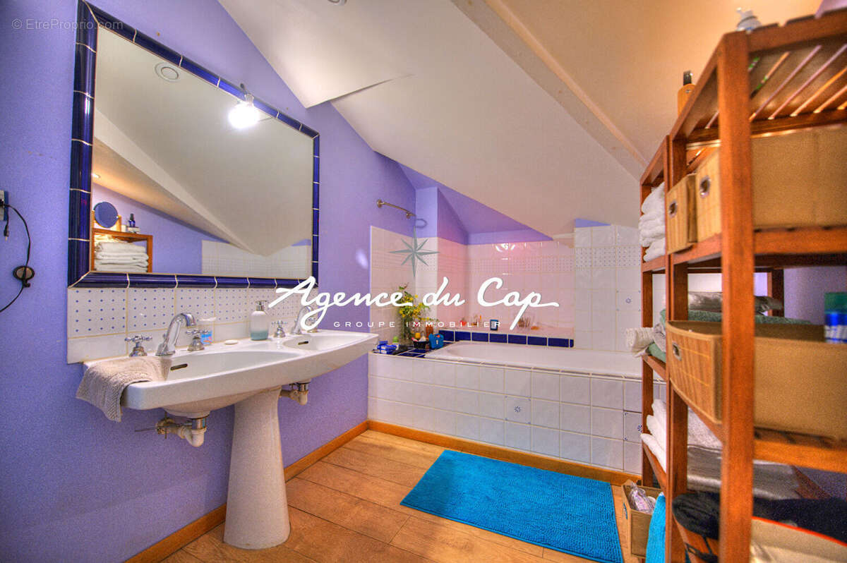 Appartement à SAINT-RAPHAEL