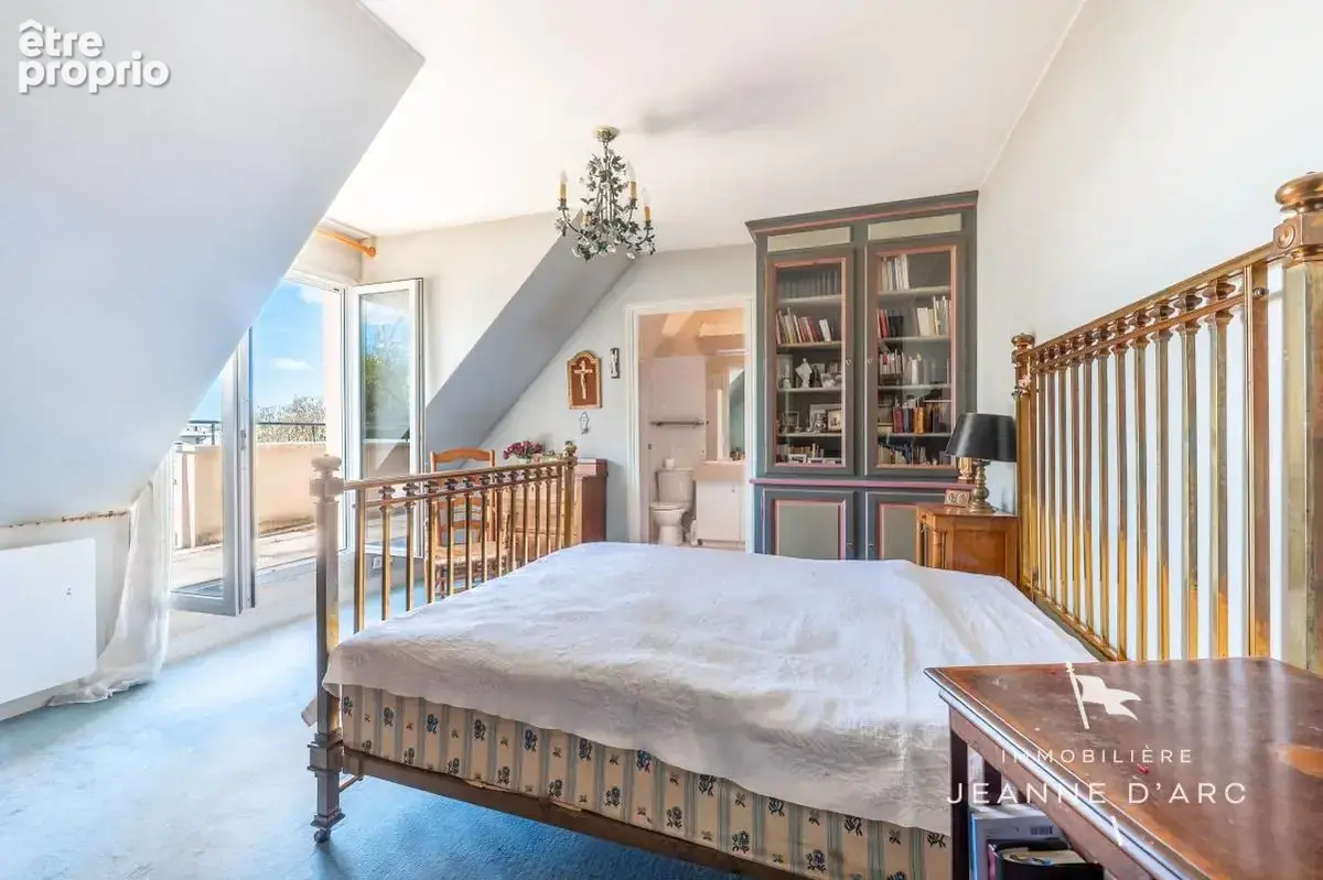 Versailles Clagny - Appartement en Duplex de 137 m² habitables, 200 m² au sol 7 pièces - 4 chambres 1 Bureau - Ascenseur, cave,  - photo 28