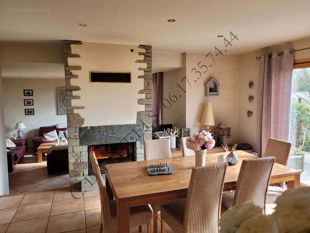 Maison à PLOUGONVEN