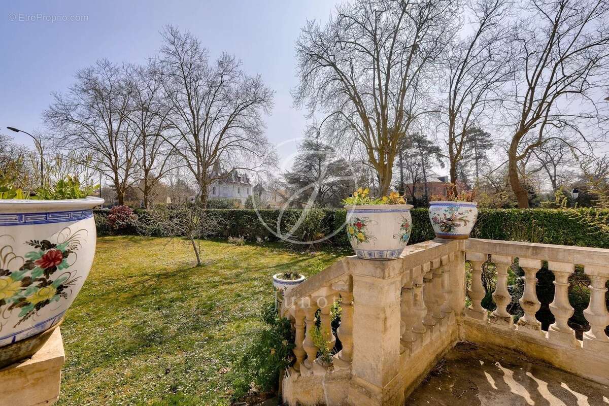 Maison à LE VESINET