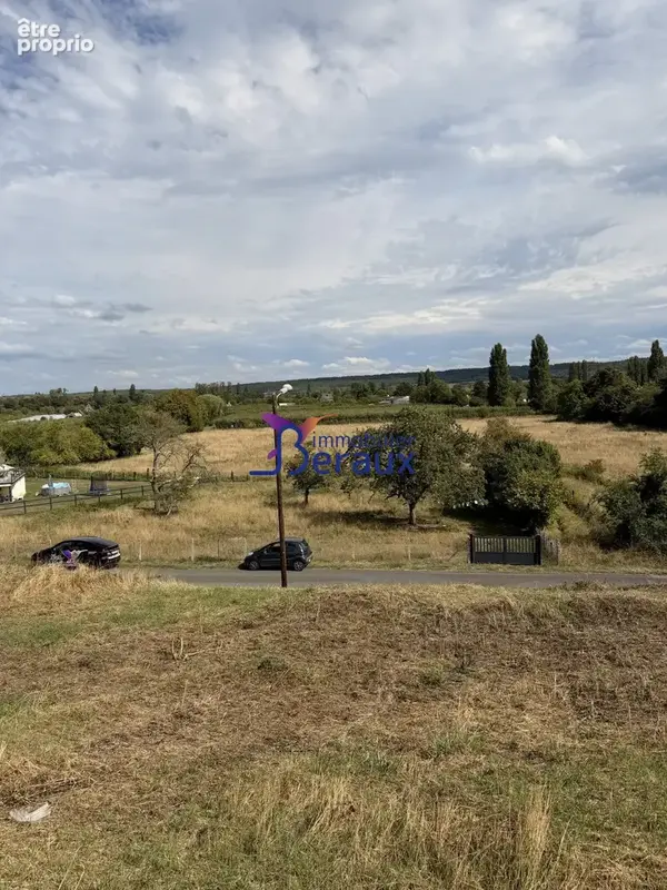 Terrain à LE MESNIL-SOUS-JUMIEGES