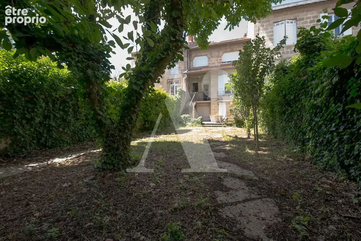 ARCHITECTURE À REVALORISER- 1930 -Maison famiale à rénover avec jardin et garage - photo 3