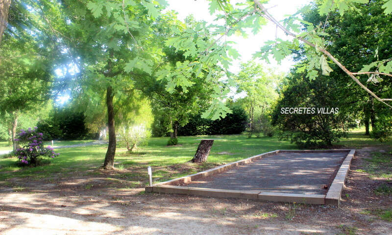 Maison à CAMBLANES-ET-MEYNAC