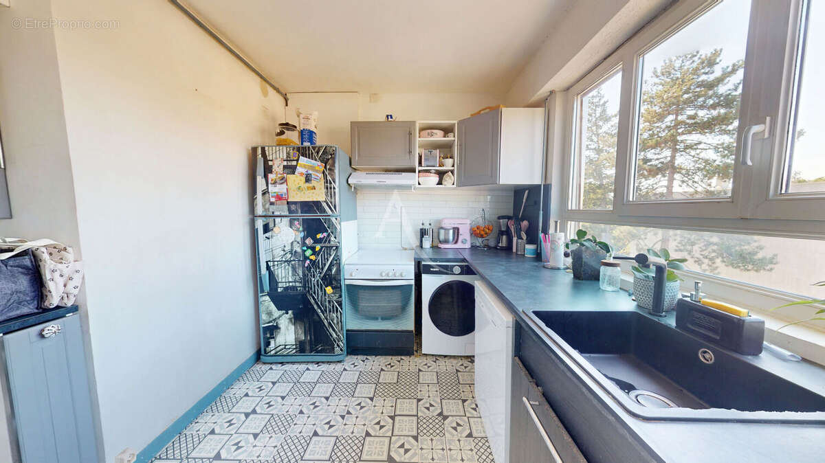 Appartement CHILLY-MAZARIN 4 pièces 72.23 m² - photo 3