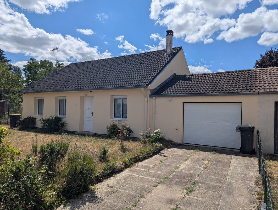Maison à NOGENT-SUR-VERNISSON