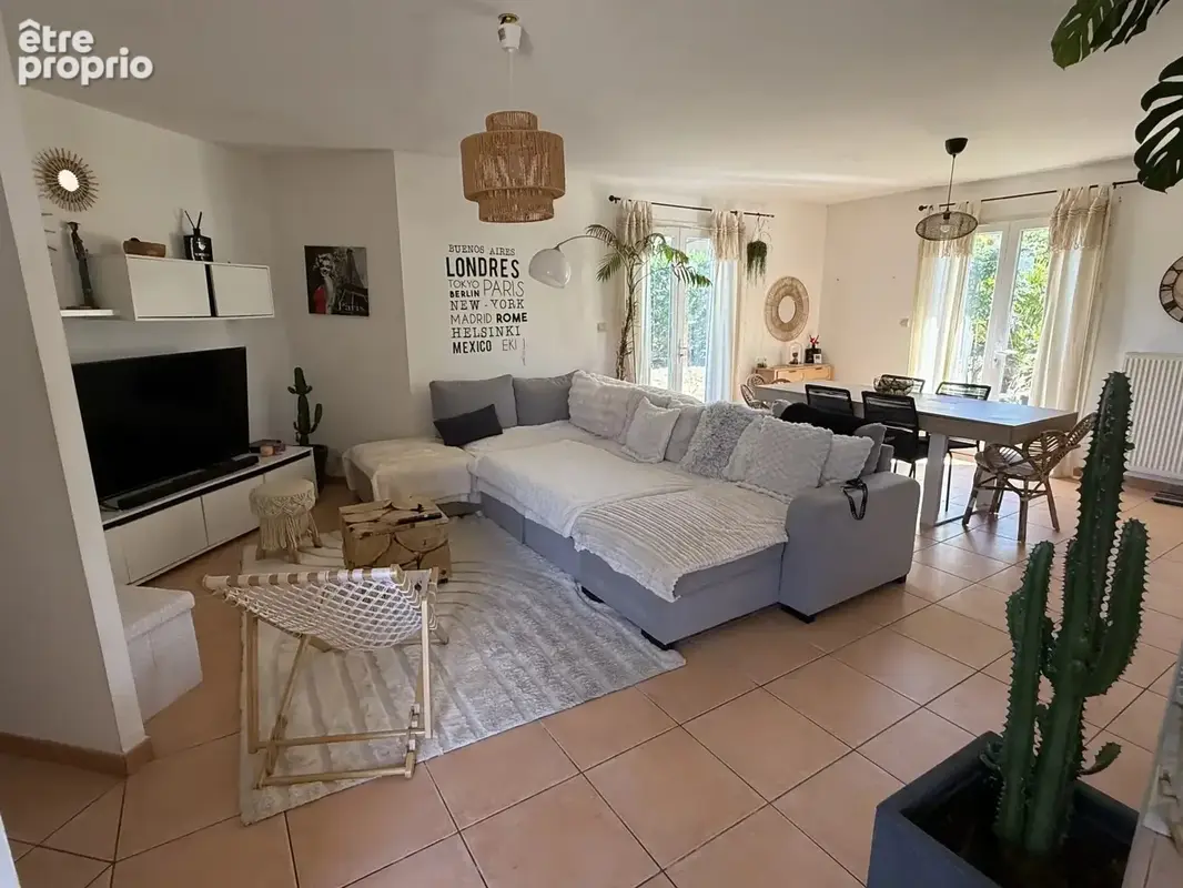 Nogaro – maison récente de plain-pied – 105 m² – 3 chambres – terrain de 900 m - photo 5