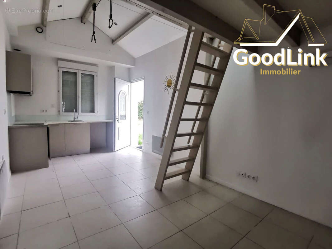 Appartement à CHEVANNES