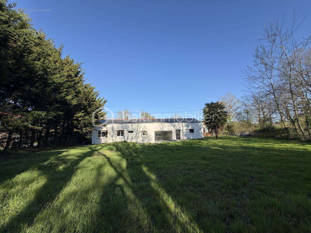 Maison à SAINT-MARS-DU-DESERT