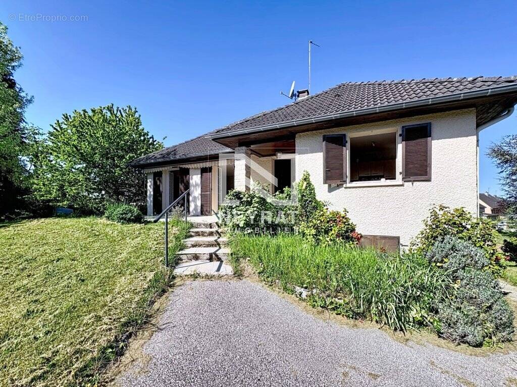 Maison à ETANG-SUR-ARROUX