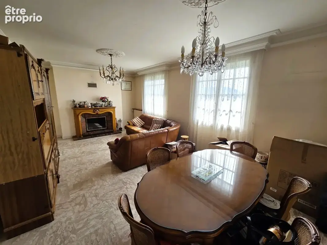 Maison 6 pièces 193 m² à vendre à Veyre-Monton (63960) - photo 4