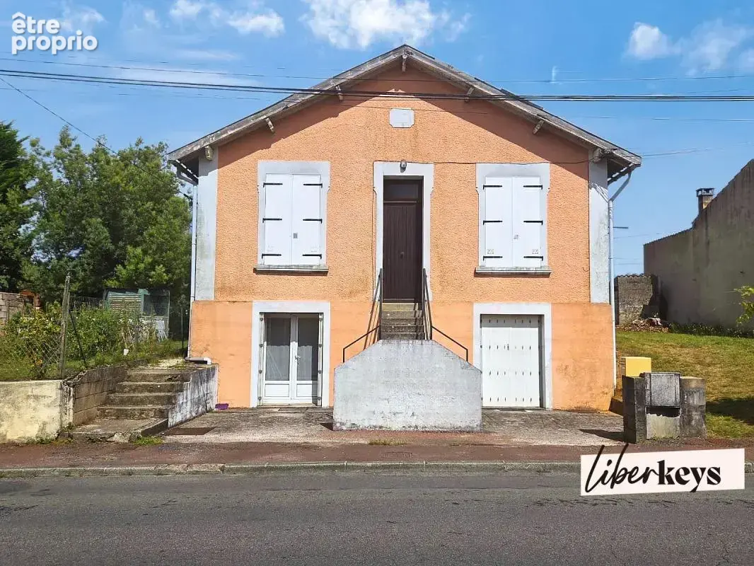 Photo Maison à Saintes au prix de 202 000€