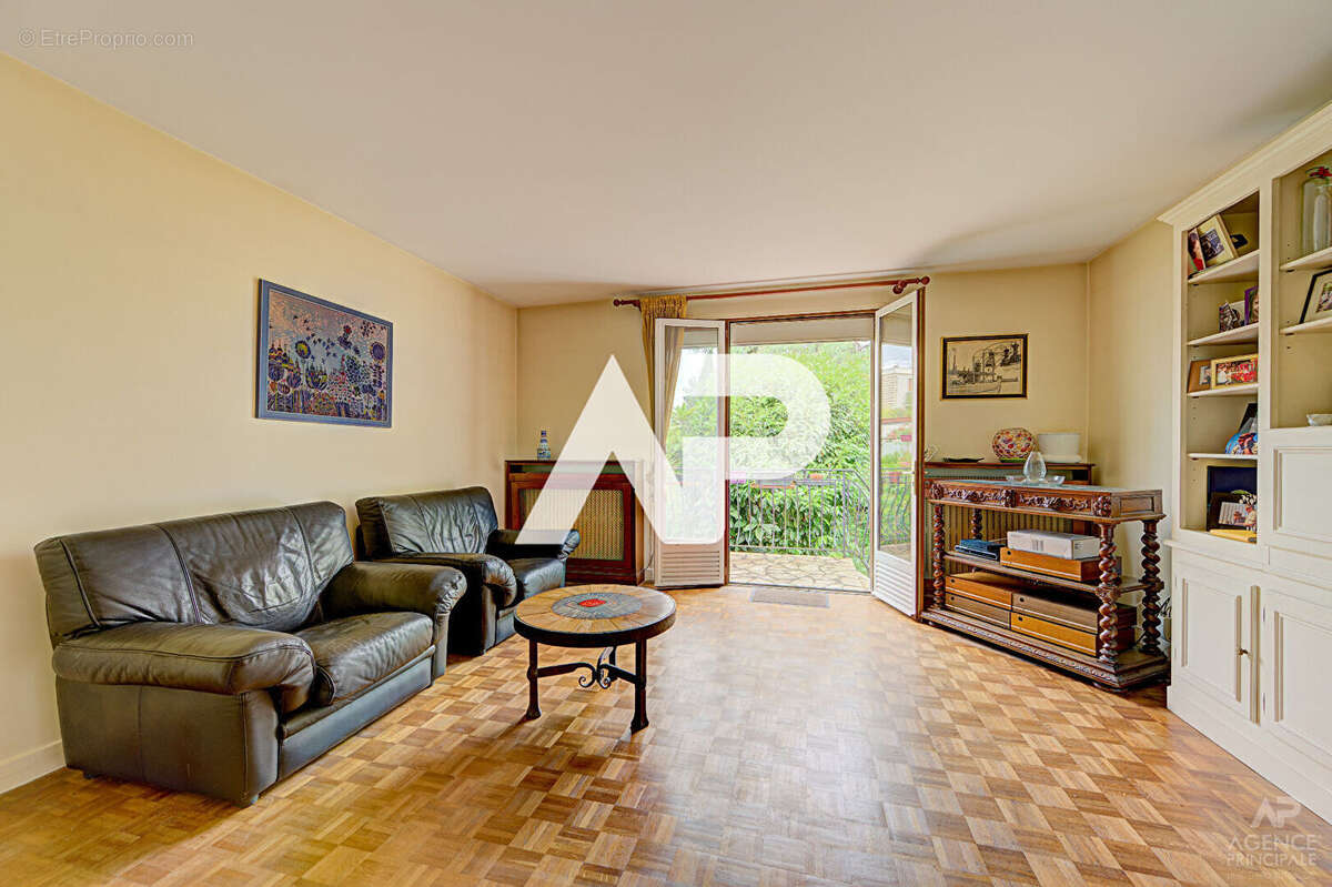 Maison Rueil Malmaison 5 pièce(s) 104 m² - photo 2