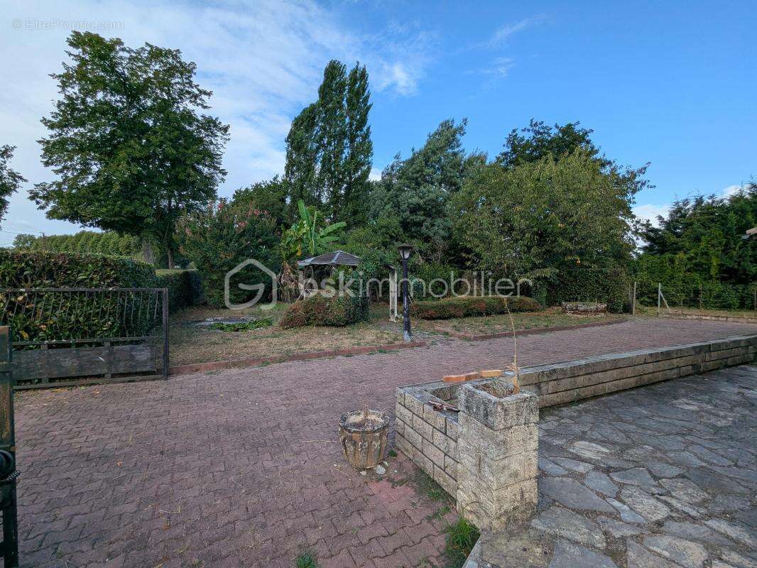 2 Maisons    proche St Emilion      de 150 m2 et 100m2                180000€        St Pey D'armens - photo 14