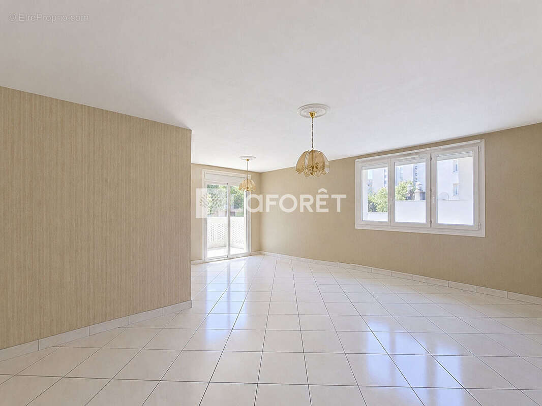 Appartement à CALUIRE-ET-CUIRE