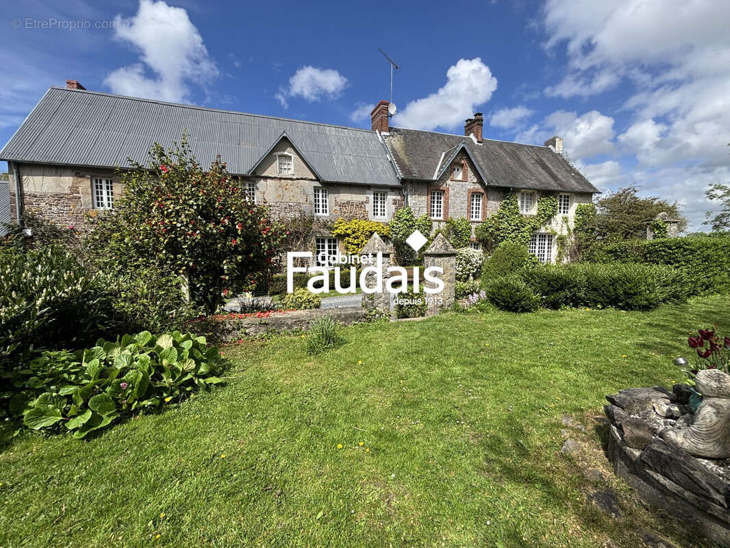 Maison à QUETTREVILLE-SUR-SIENNE