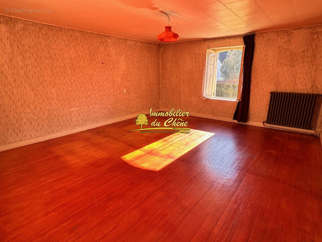 Maison 250 m² à Fontaine-Les-Luxeuil  - photo 9