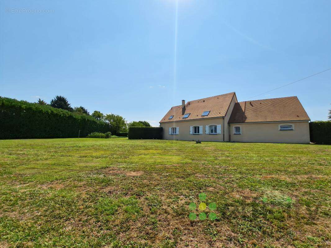 Maison 160 m² à Aigne  - photo 11
