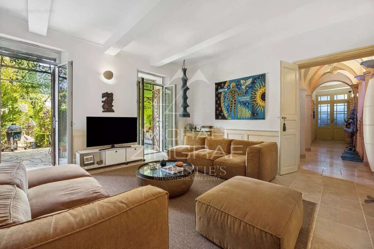 Maison à FIGANIERES