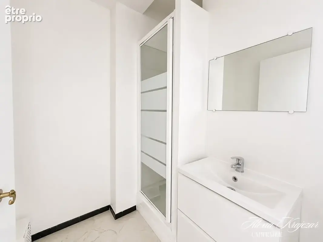 A VENDRE - Appartement T3 en résidence - 54m², 2 chambres - Loggia - Place de parking privative - Cave - BEZIERS, quartier le Ca - photo 9