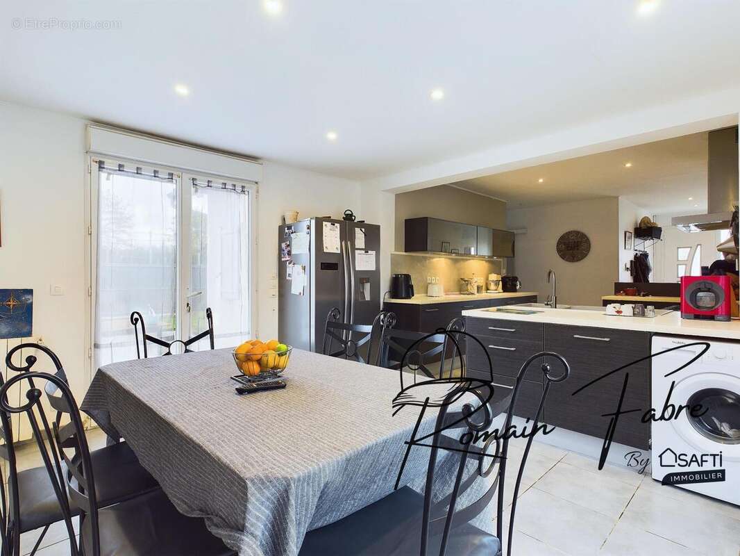 Photo 3 - Maison à LA LANDE-DE-FRONSAC