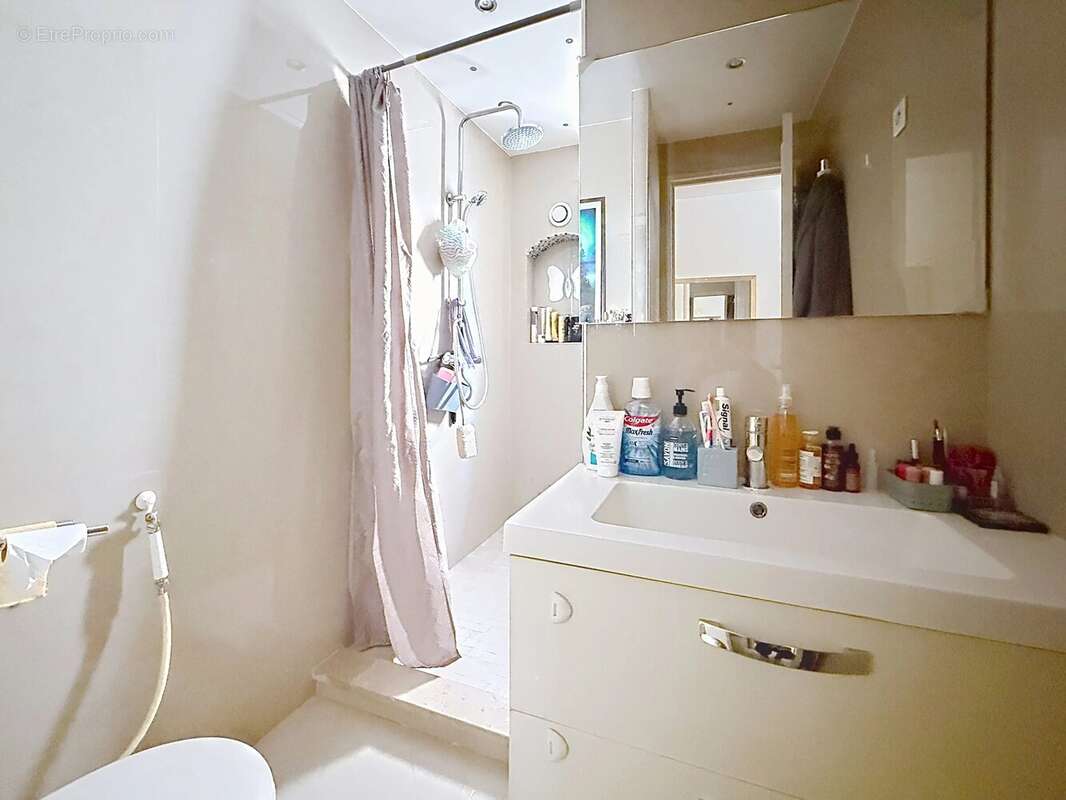 Appartement à LE CANNET