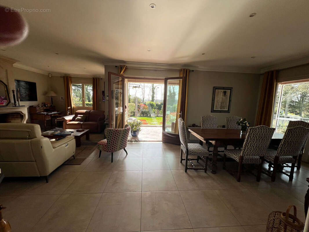 Maison à BOURG-EN-BRESSE