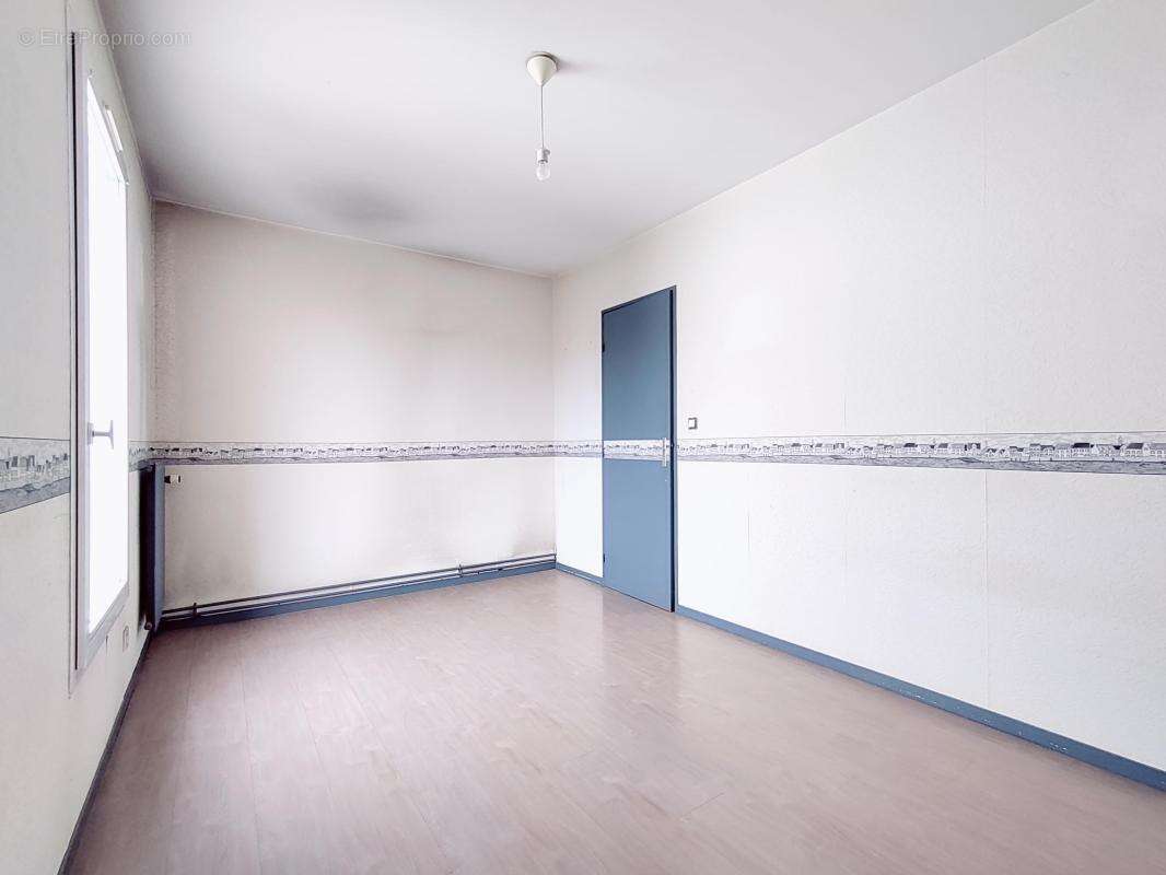 Maison T3 70m² - Saint-Just-en-Chaussée - 7670.1.5.5 - photo 8