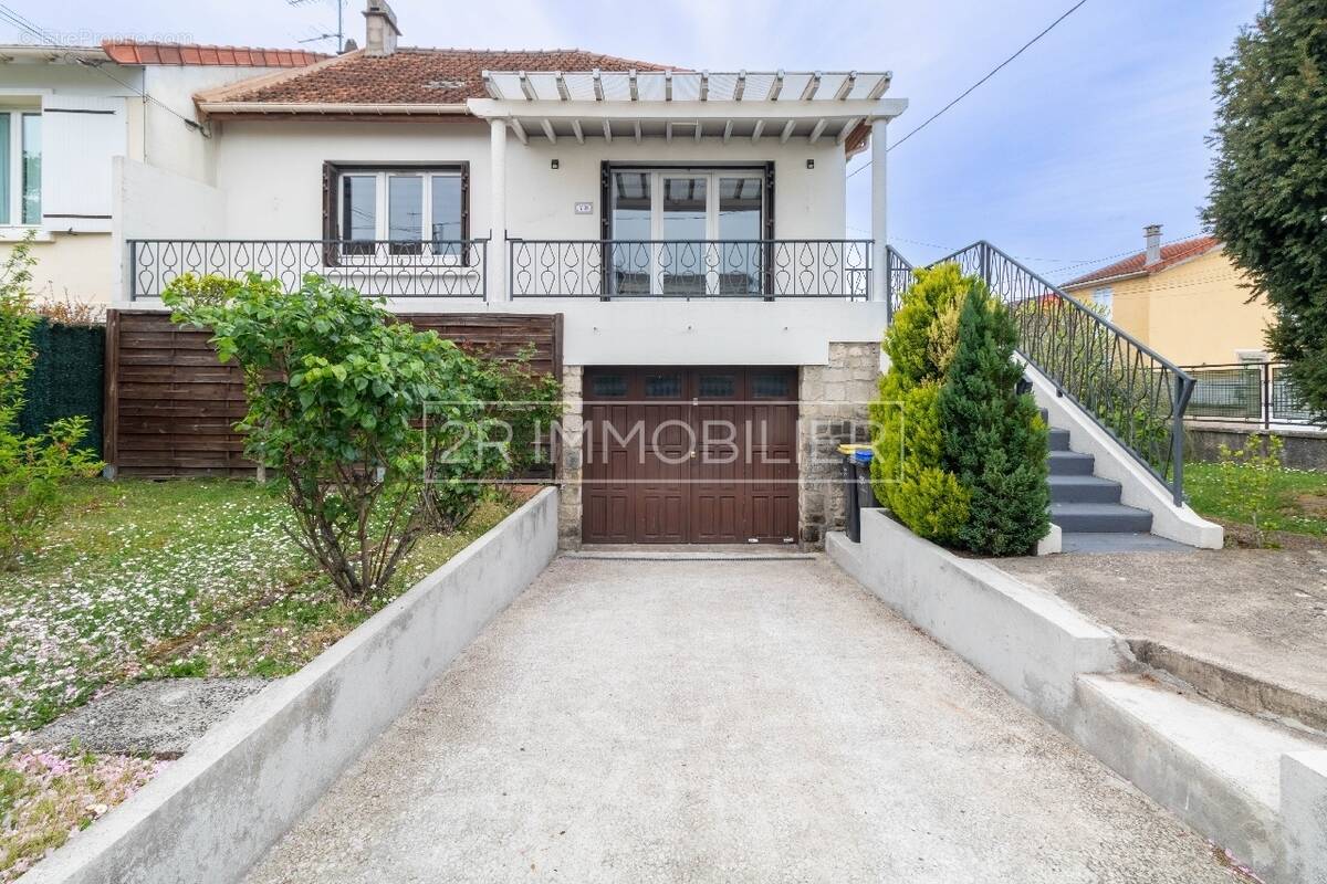 Maison à LIVRY-GARGAN