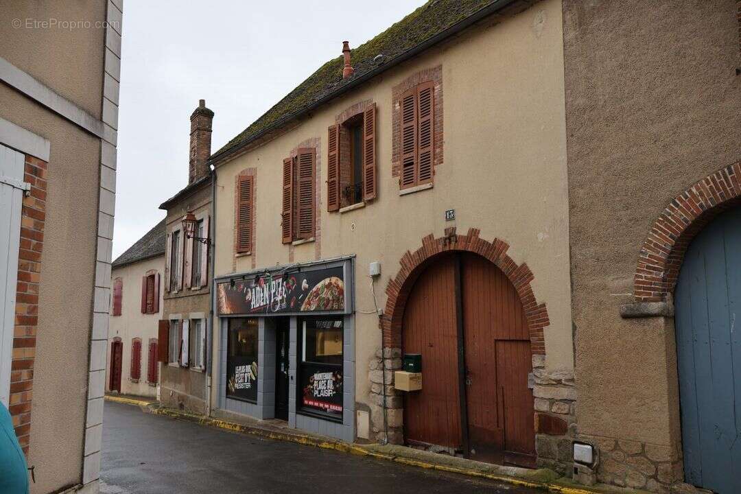 Appartement à SERGINES