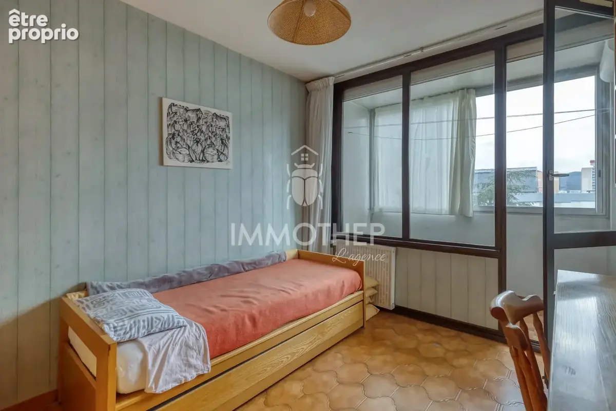 Appartement 77 m² à Echirolles  - photo 8