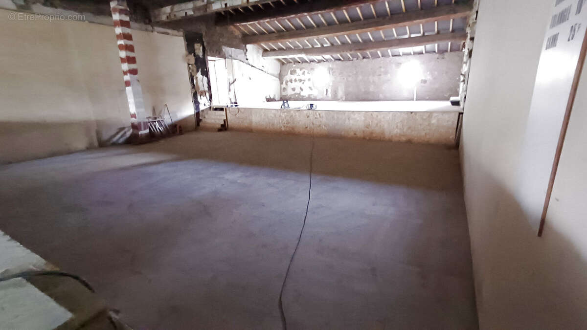 Appartement à OLONZAC