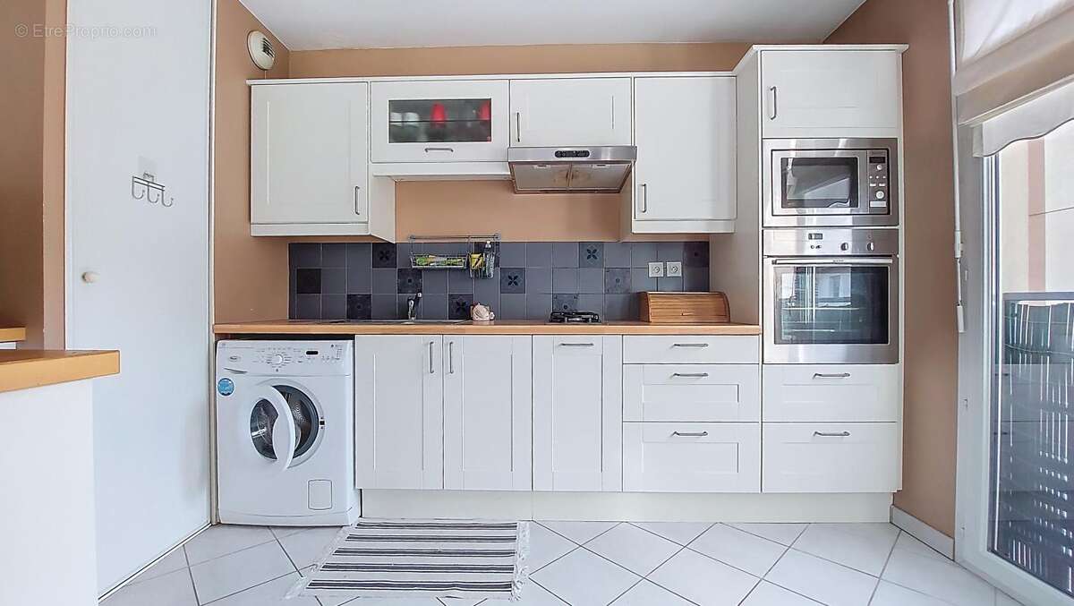 Appartement à LYON-8E