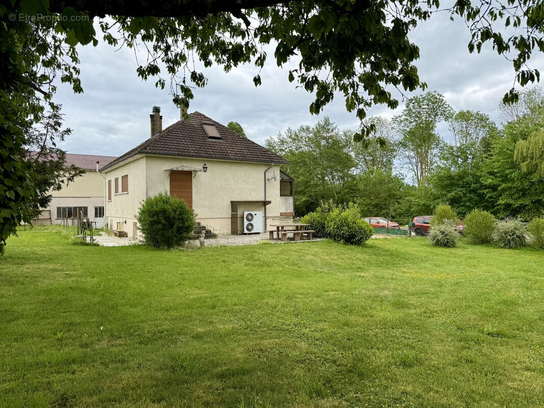 Maison à VILLEMEREUIL