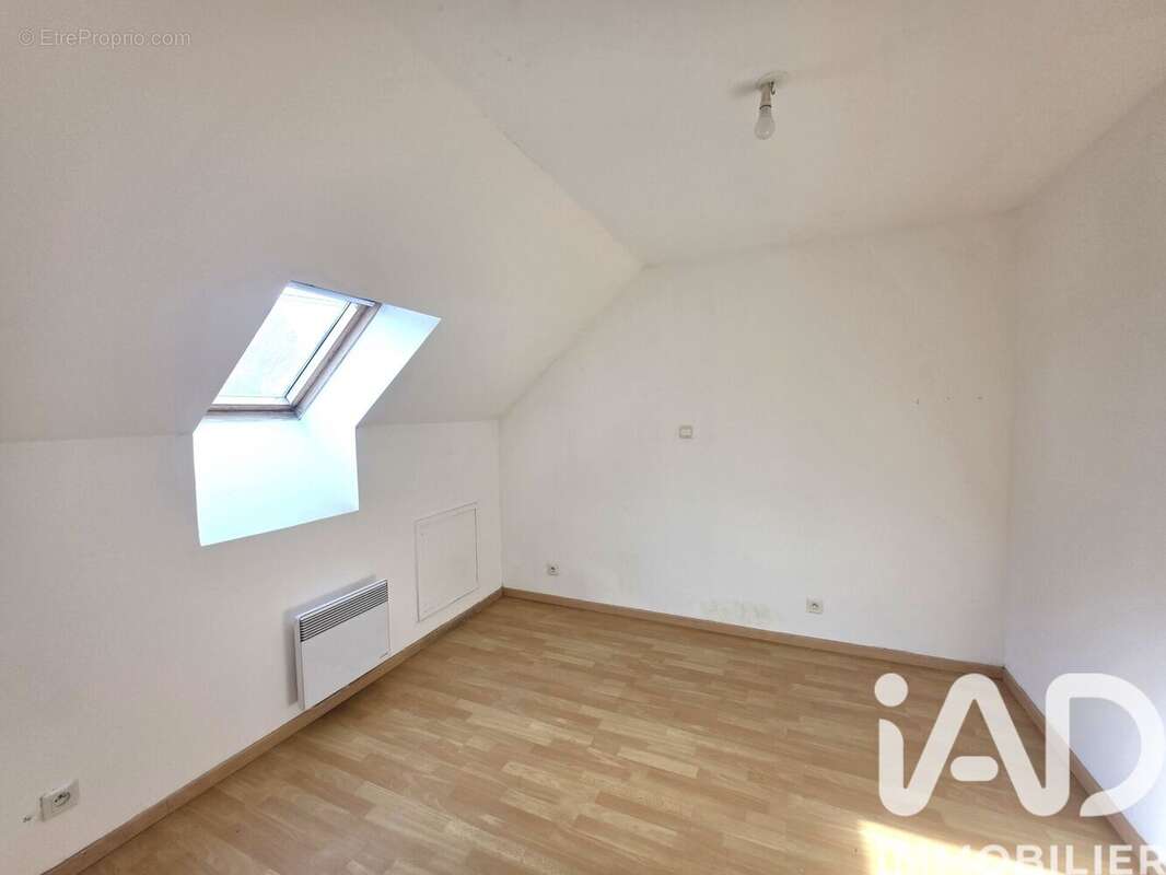 Maison 101 m² à Brutelles  - photo 8