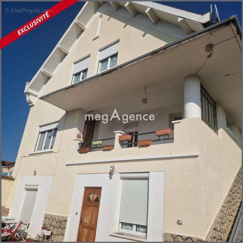 Maison à SAINT-CLAIR-DU-RHONE