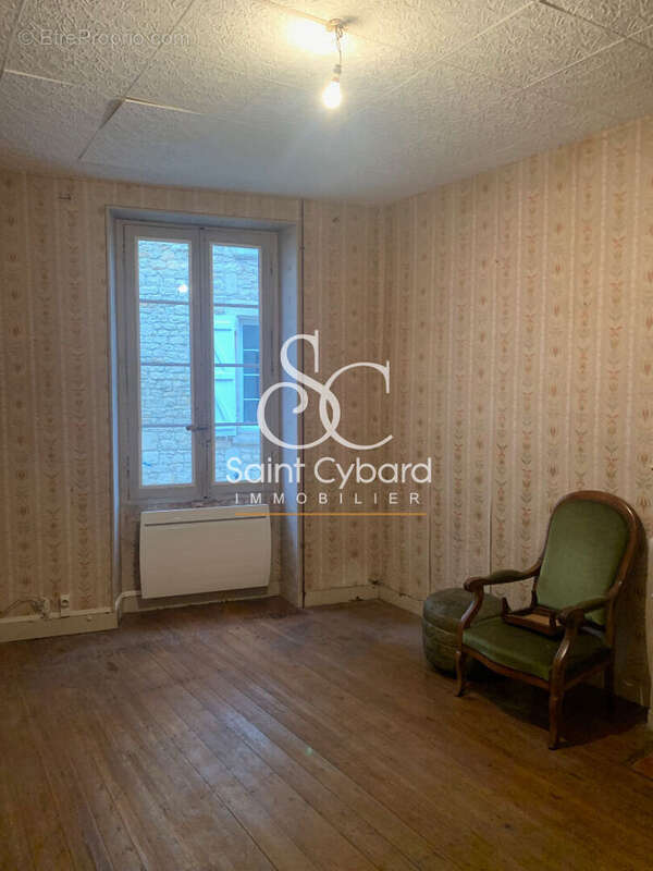 Maison à LA ROCHEFOUCAULD