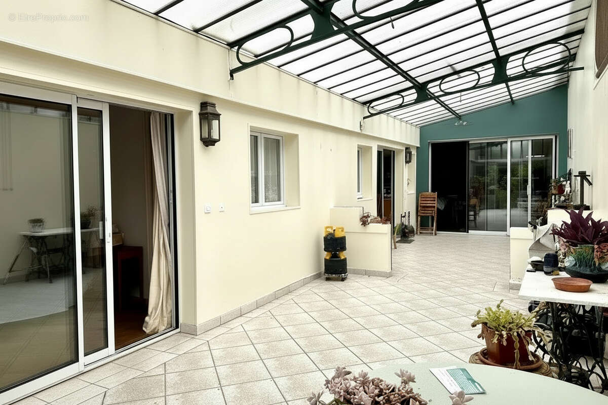 Maison à ROCHEFORT
