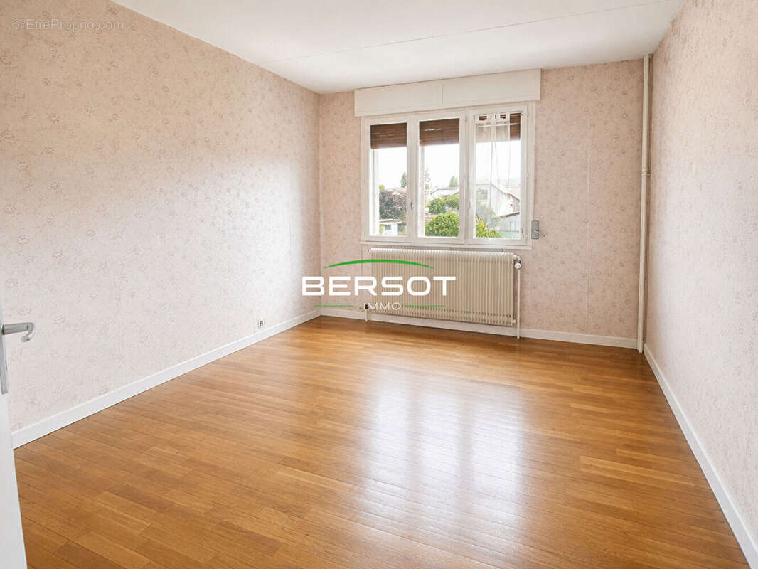 Maison 10 pièces sur grand sous-sol - photo 14