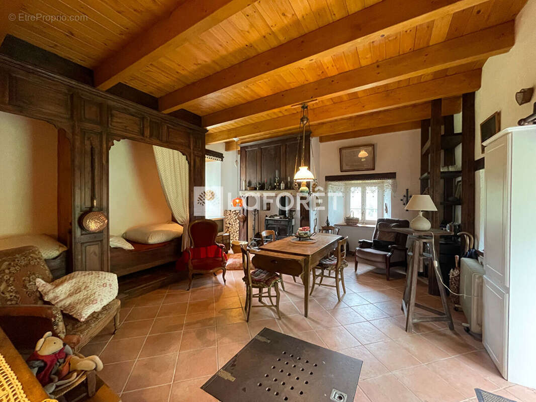 Maison à ALLANCHE