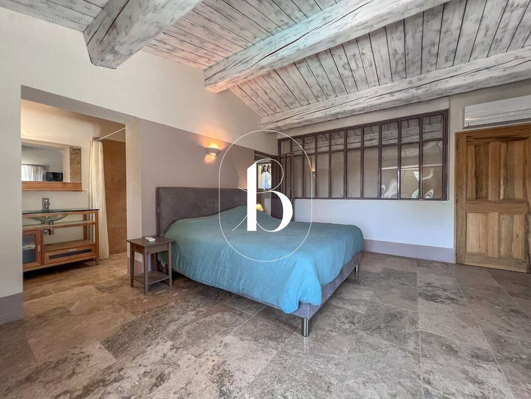 Maison 210 m² à Goudargues  - photo 28