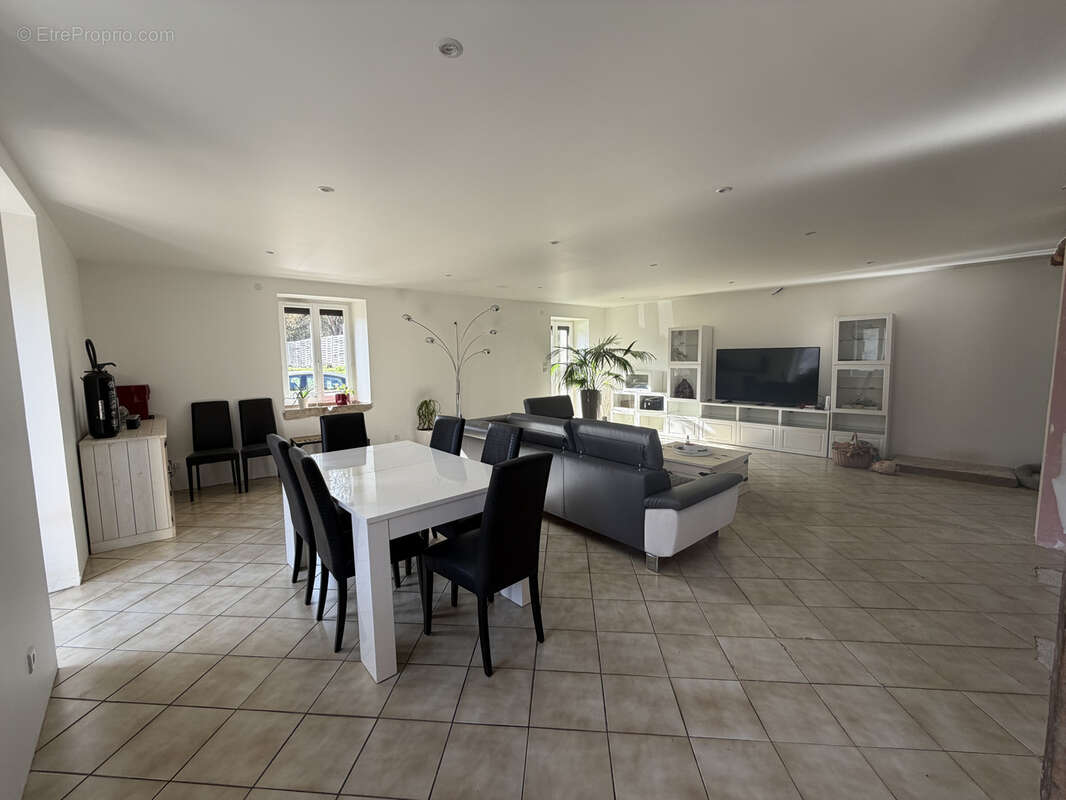 Maison à VAUCHASSIS