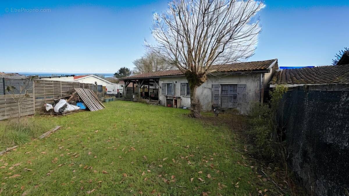 Maison à BELIN-BELIET