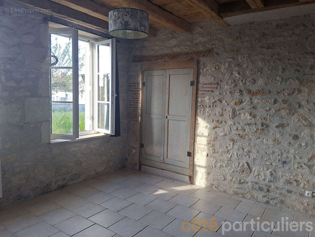 Maison à VALLENAY