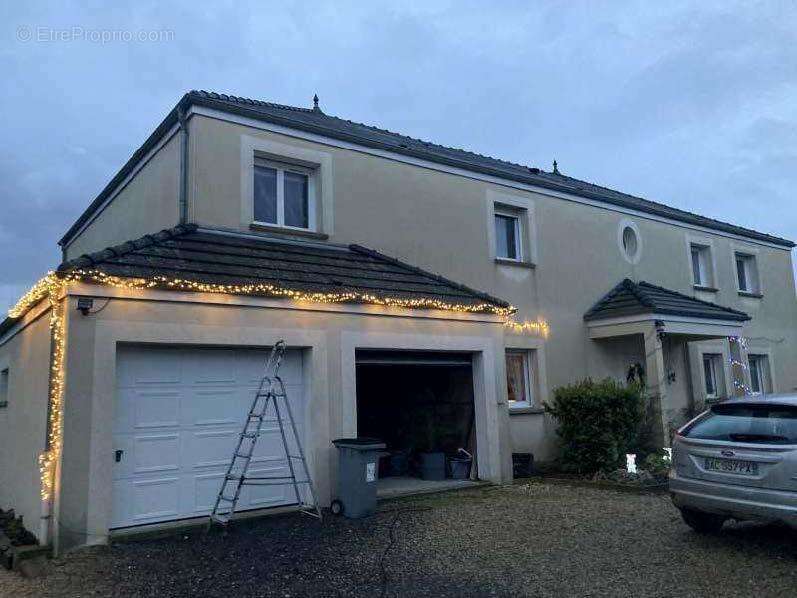 Appartement à SAINT-MARD-LES-ROUFFY