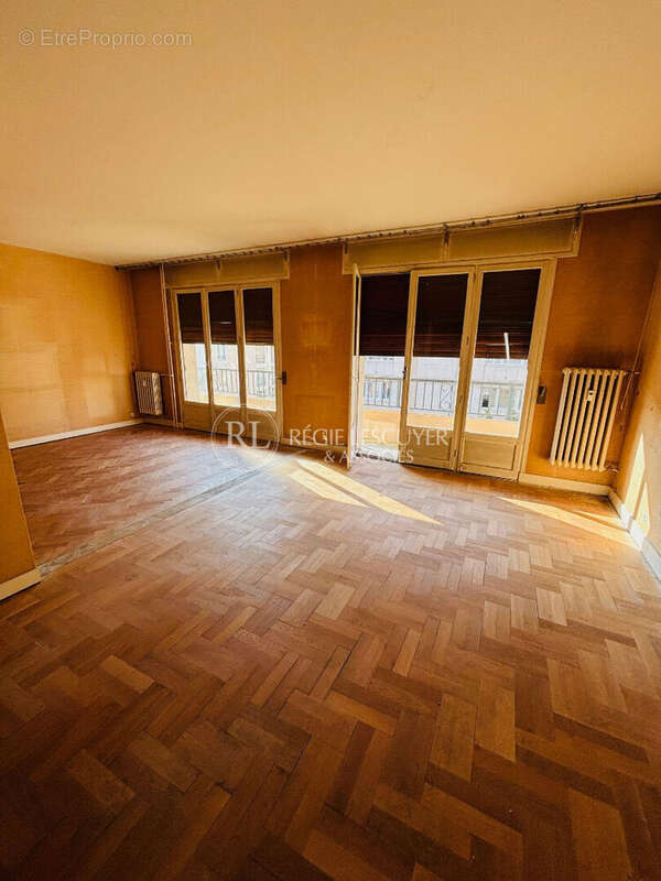 Appartement à LYON-6E