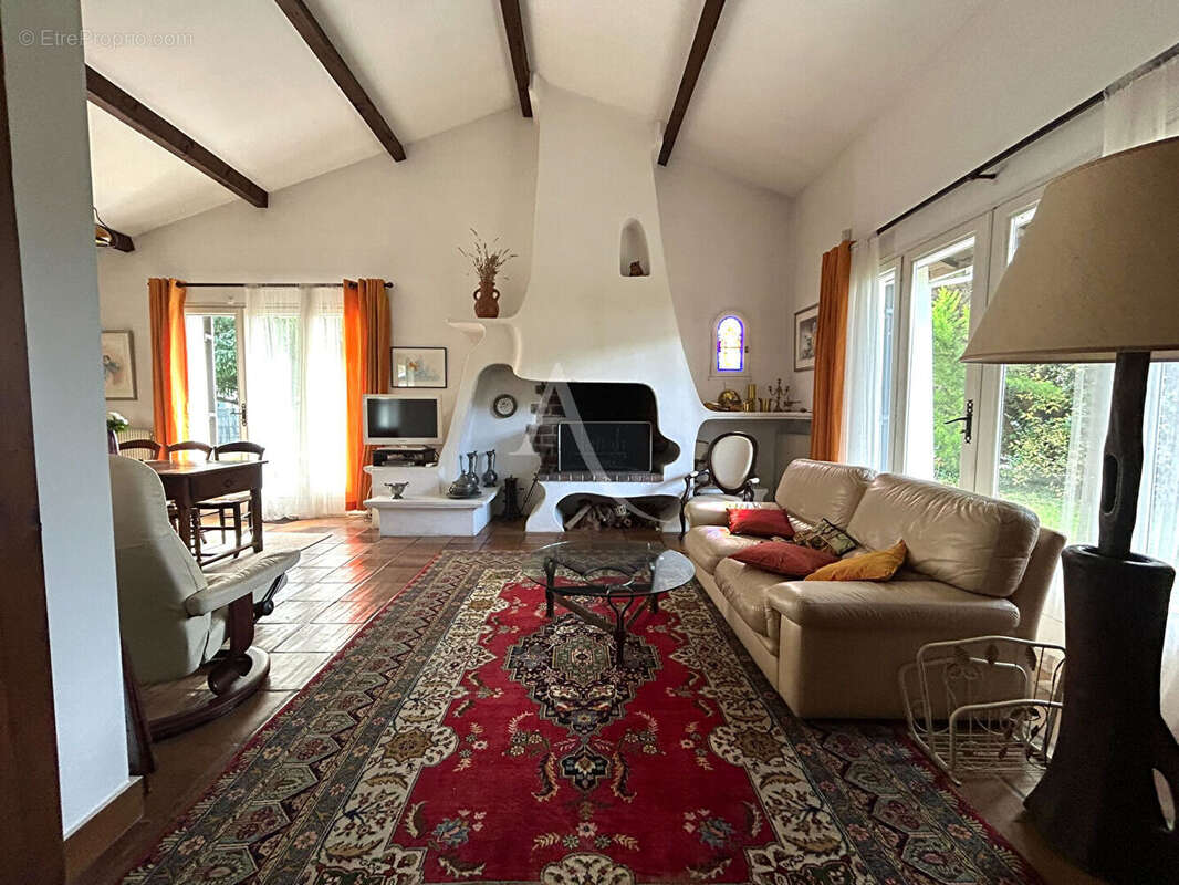 Maison à SAINT-MEDARD-EN-JALLES