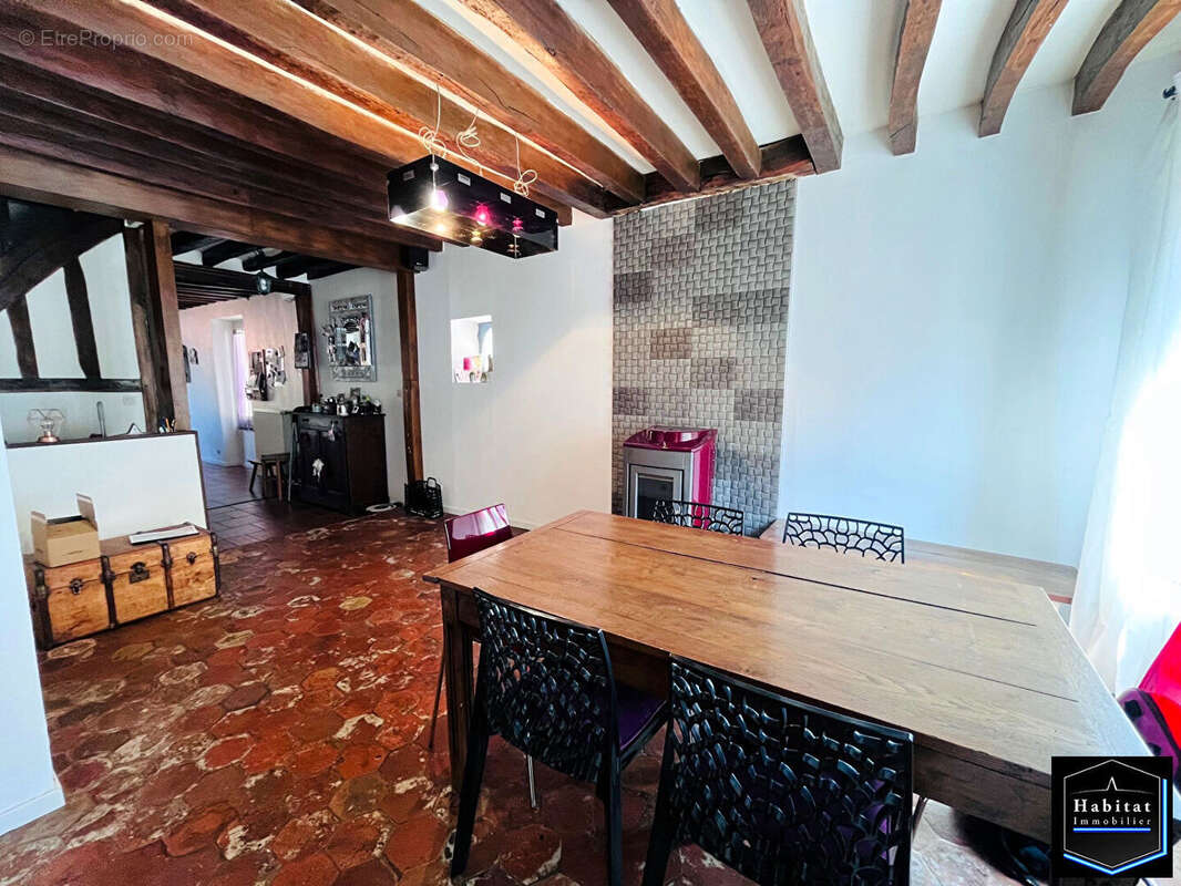 Maison à LE PLESSIS-BELLEVILLE