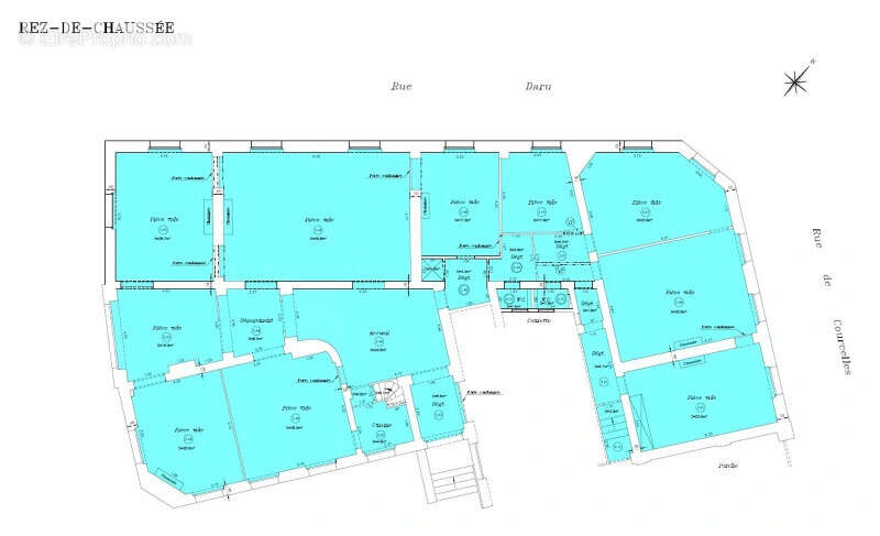 Commerce à PARIS-8E